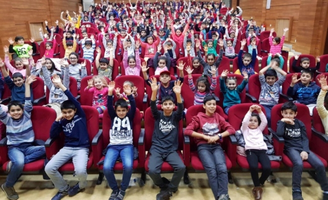 Ümraniye Belediyesi Yarıyıl'da Öğrencileri Unutmuyor